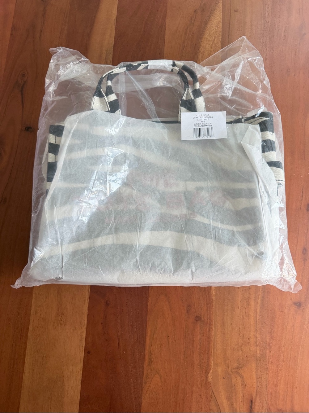 🦓 RARE Marc Jacobs Zebra Medium Tote ❤️ NWT DISCONTINUED Y2K Style ✨ - Picture 15 of 16